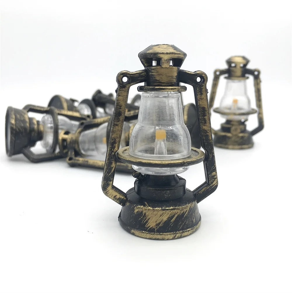 5Pcs Retro Style Scale Miniature Oil Lamp Dollhouse Accessories Mini Kerosene Lantern Micro Landscape Decor Scene Ornaments