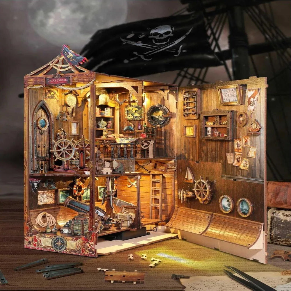 DIY Book Nook Kit Lucky Pirates DIY Bookend Corsair Diorama Scenery Bookshelf Decor 3D Wooden Puzzles