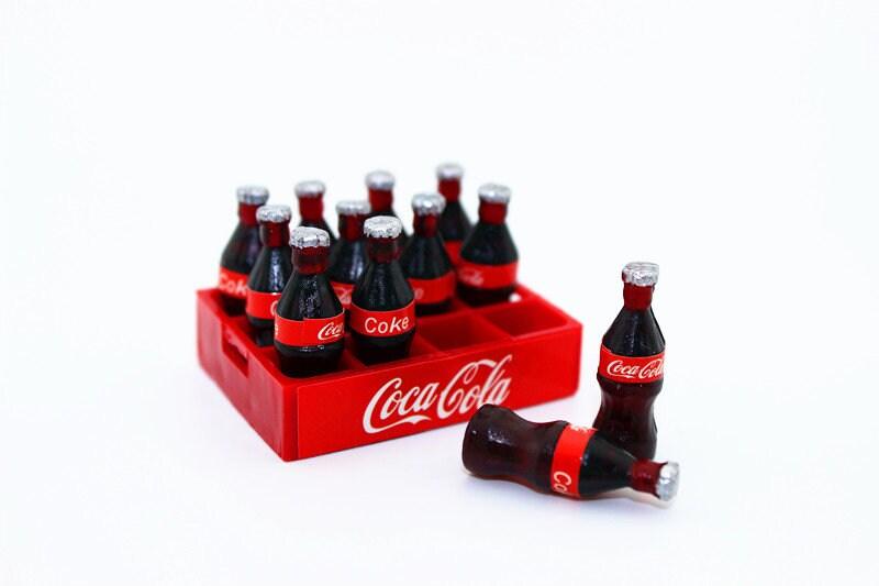 1:12 Scale - Miniature CocaCola Bottles With Tray - Dollhouse Coldrinks Bottles - Set Of 12 Miniature Bottles With Tray - Dollhouse Decors - Rajbharti Crafts