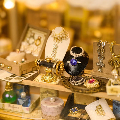 DIY Dollhouse Kit Vitrine's Tale Miniature Jewelry Shop Casa 3D Wooden Puzzles Miniature Diorama Scenery Adult Crafts